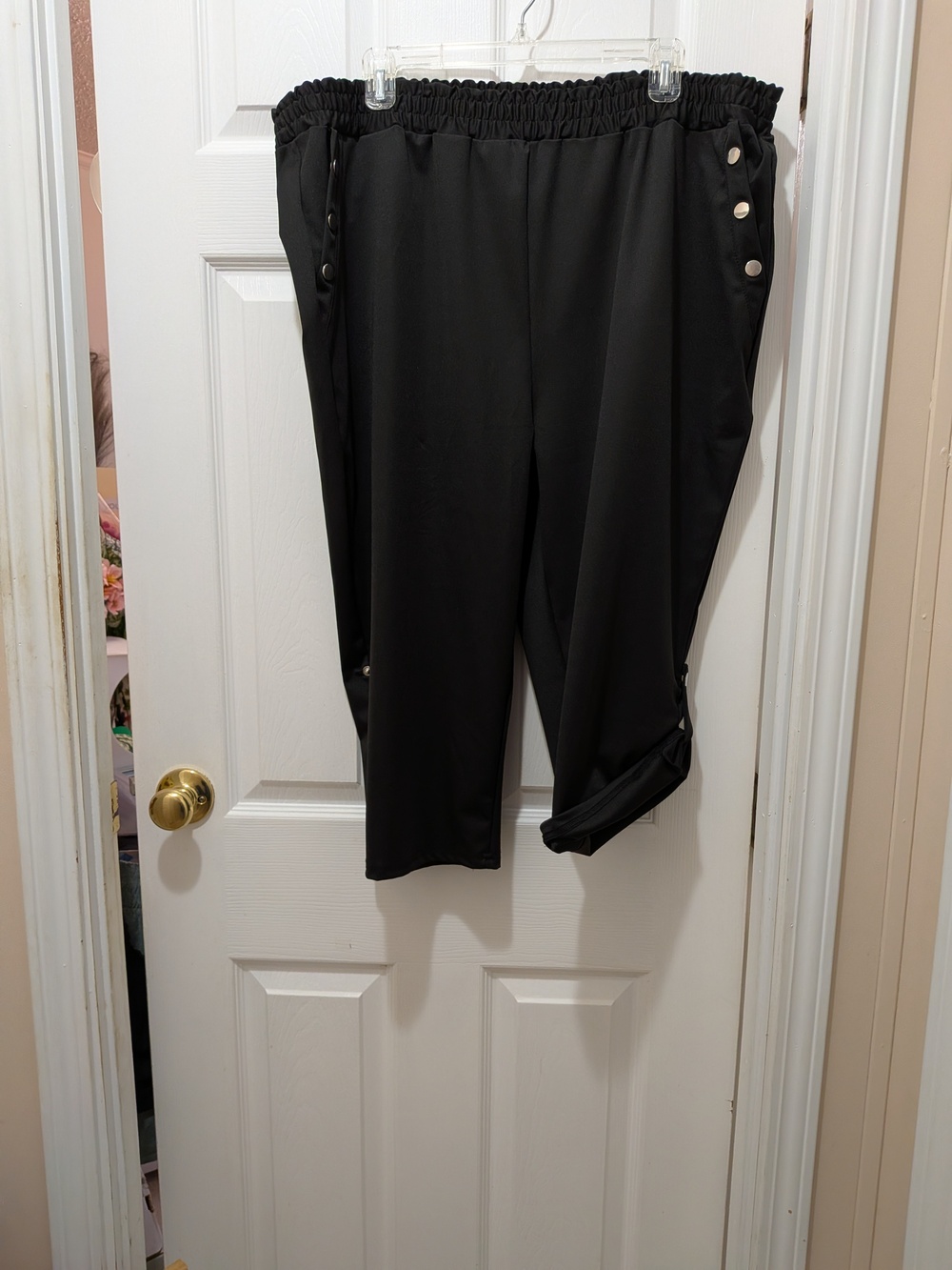 No Brand Tag. Plus Size Sports Pants. 4XL Black. NWOT